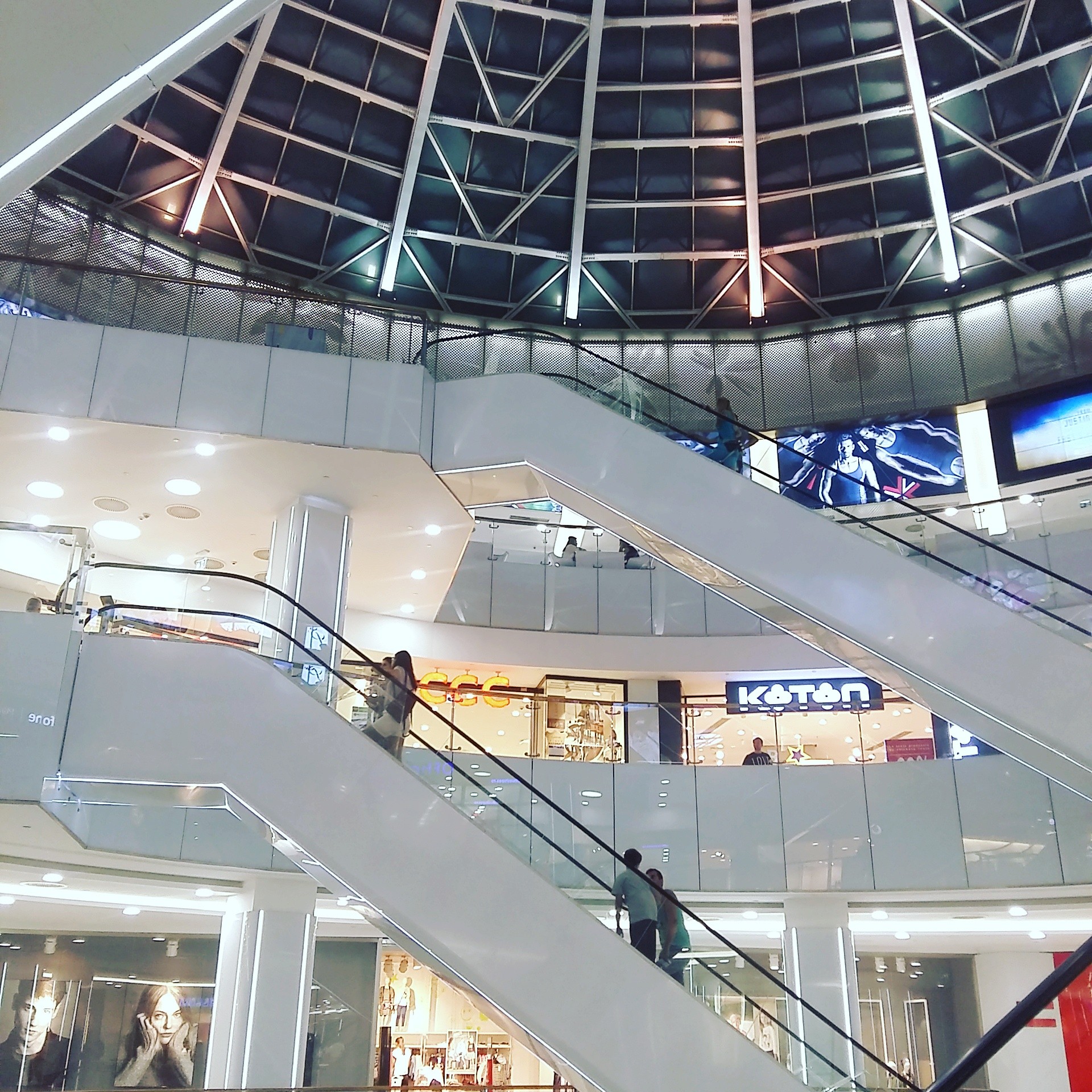 Mall Plaza Romania