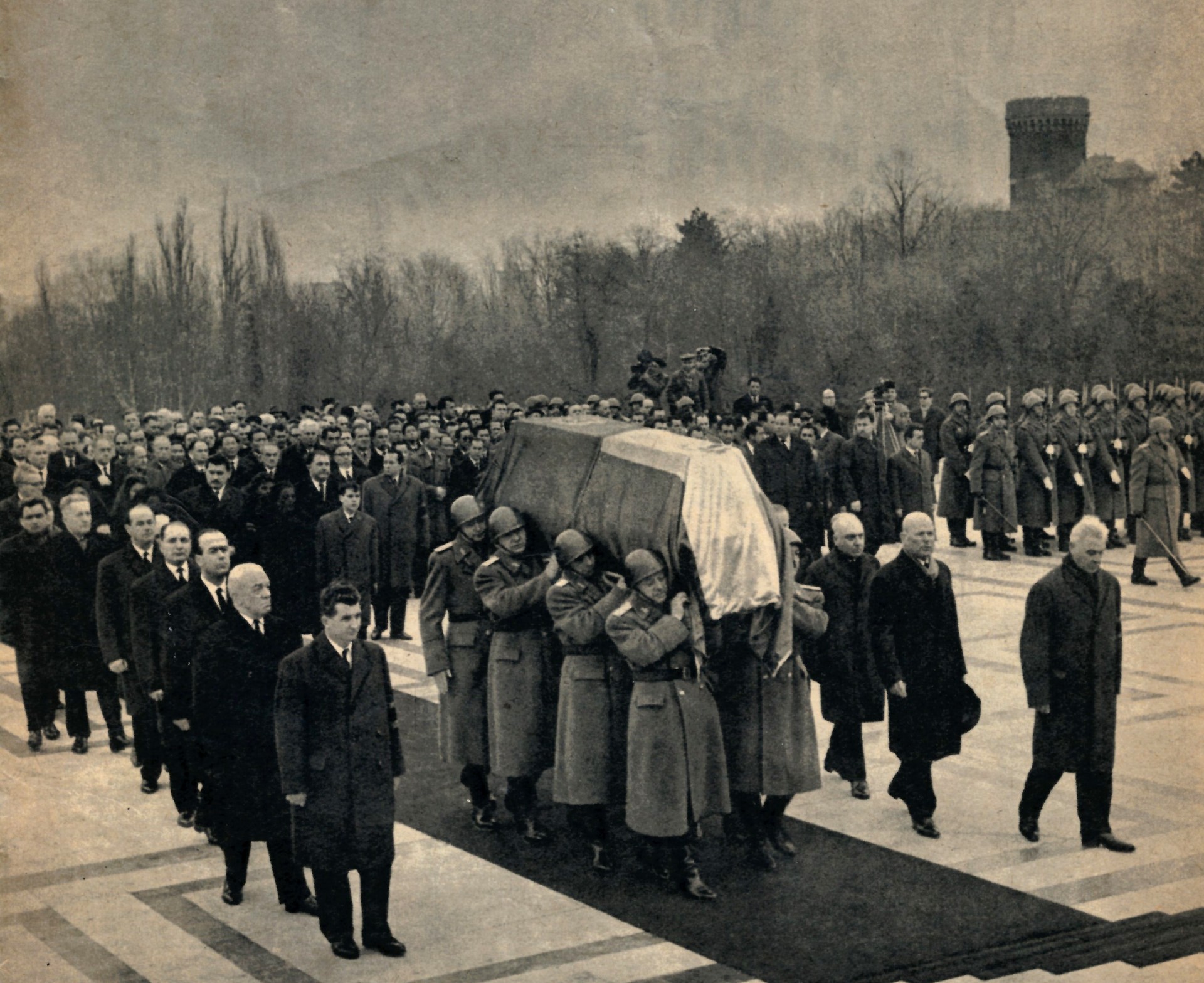 Înmormântarea tovarășului Gheorghe Gheorghiu-Dej