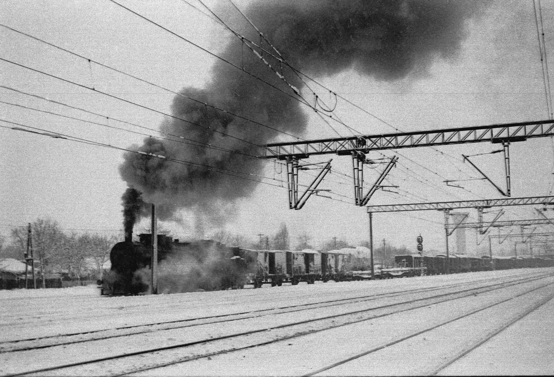 Locomotiva de manevra la Buc. Triaj 05.11.1975
