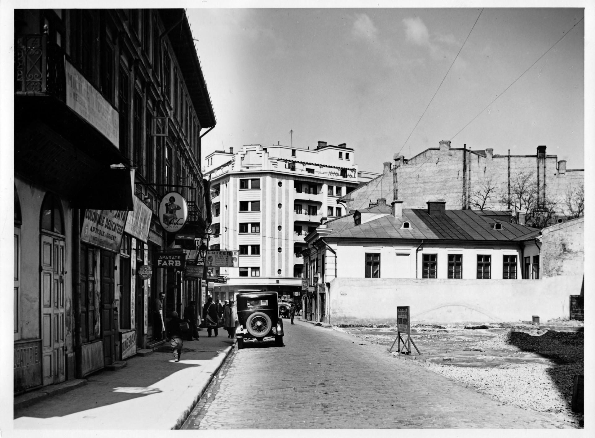 Vedere a Străzii Domniţa Anastasia spre Strada Ion Brezoianu