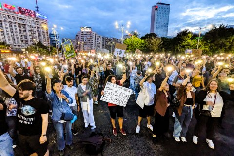 Protest - Alegeri locale - Piața Victoriei