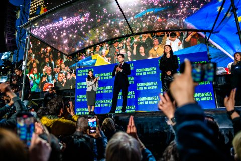România în Lumină - Meeting susținere Nicușor Dan