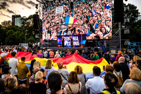 România în Lumină - Meeting susținere Nicușor Dan