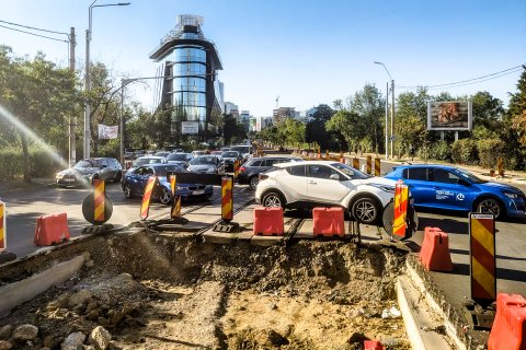 Lucrări la linia de tramvai - Strada Barbu Văcărescu