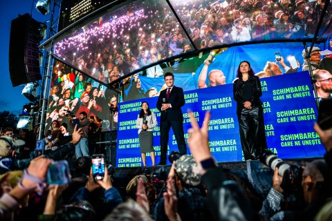 România în Lumină - Meeting susținere Nicușor Dan
