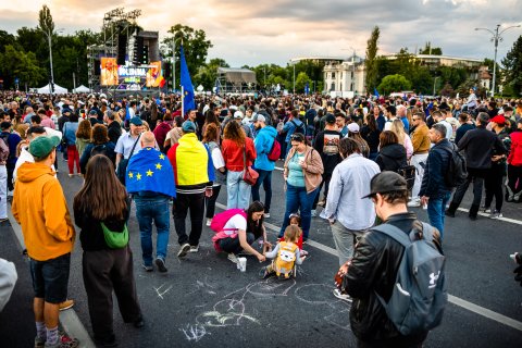 România în Lumină - Meeting susținere Nicușor Dan