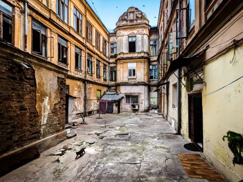 Curte interioară - Strada Blănari