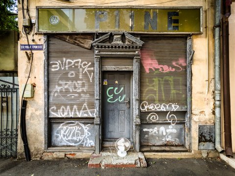 Magazin de pâine abandonat - Strada Eminescu