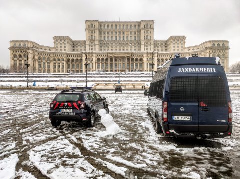 Iarna - Piața Constituției