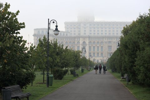 Parlamentul in ceata...