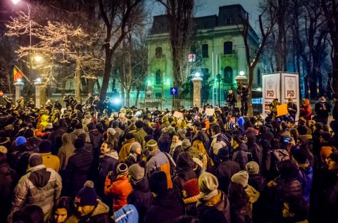 Protest anti-amnistie si gratiere 2017 - Soseaua Kiseleff - Sediul PSD