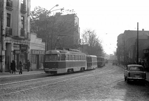 tramvai linia 24  Buzesti intersectie cu Polizu 10.12.1976