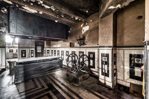 Lift - Salonul de incinerare - Crematoriul Cenusa