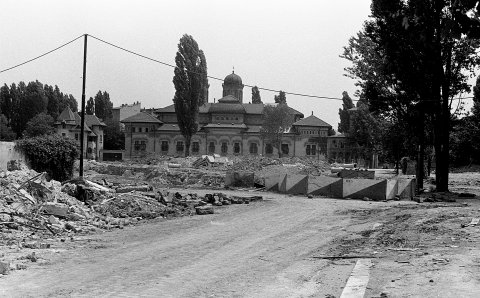 Demolarea cartierului Uranus Palatul Sinodal si Manastirea Antim