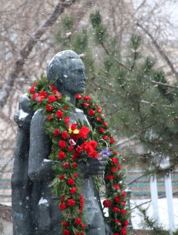 Statuia lui Eminescu