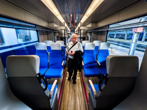 Interior - Tren Alstom Coradia Stream - Gara de Nord