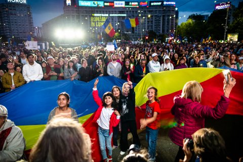 România în Lumină - Meeting susținere Nicușor Dan