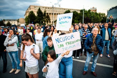 România în Lumină - Meeting susținere Nicușor Dan