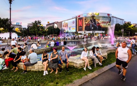 Relaxare la fântâni - Piața Unirii