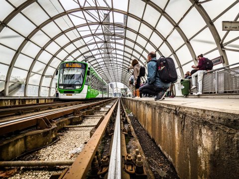 Stație tramvai - Pasajul Basarab