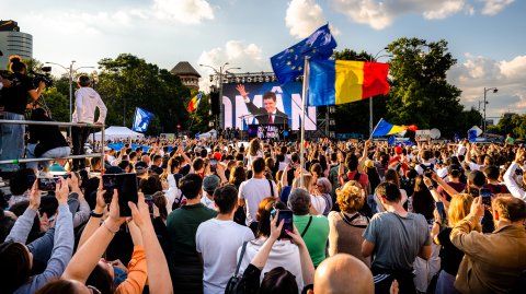 România în Lumină - Meeting susținere Nicușor Dan