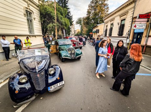 Retromobil - Strada Jean Louis Calderon