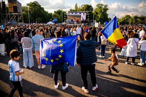 România în Lumină - Meeting susținere Nicușor Dan