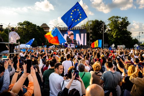 România în Lumină - Meeting susținere Nicușor Dan