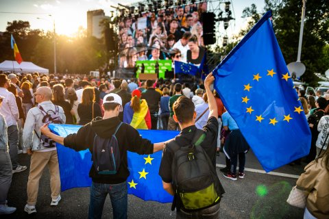 România în Lumină - Meeting susținere Nicușor Dan