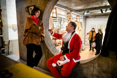 Cu Moș Crăciun în oraș - Centrul de Resurse în Fotografie - Strada Popa Tatu