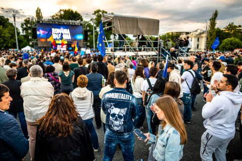 România în Lumină - Meeting susținere Nicușor Dan