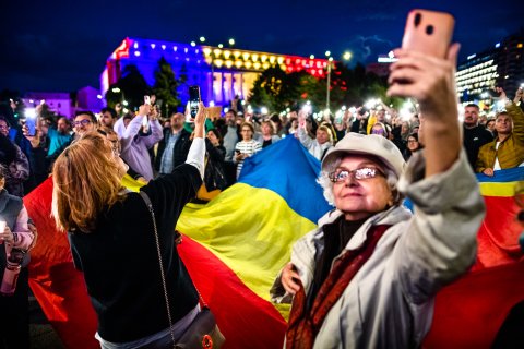 România în Lumină - Meeting susținere Nicușor Dan