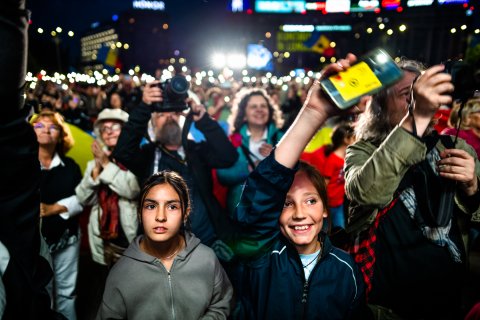 România în Lumină - Meeting susținere Nicușor Dan