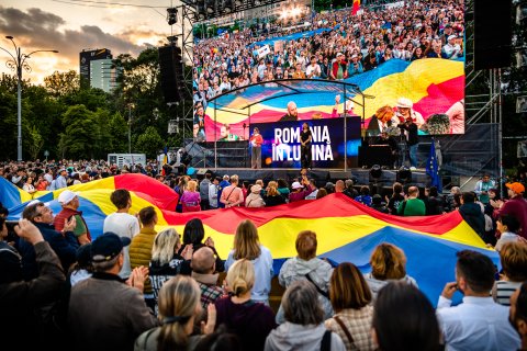 România în Lumină - Meeting susținere Nicușor Dan