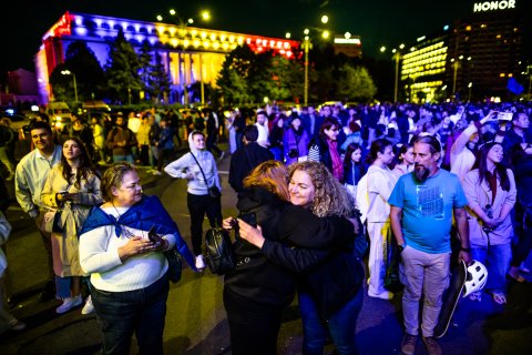 România în Lumină - Meeting susținere Nicușor Dan