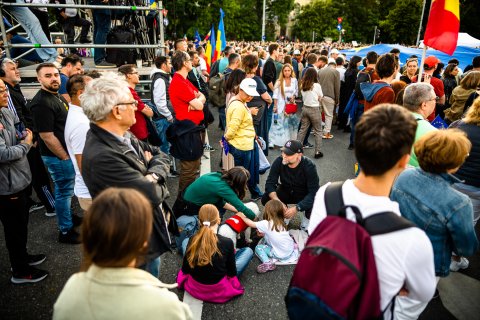 România în Lumină - Meeting susținere Nicușor Dan